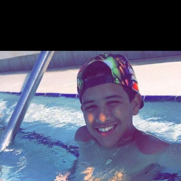 Meet your Posher, Antonio - Picture 1 of 1